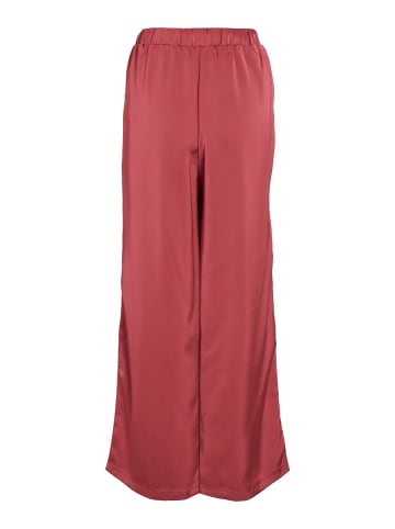 Vila Hose in Holly Berry