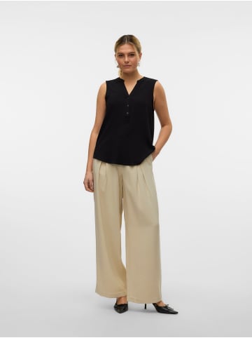 Vero Moda Ärmellose Bluse mit V-Ausschnitt und Knopfleiste in Schwarz