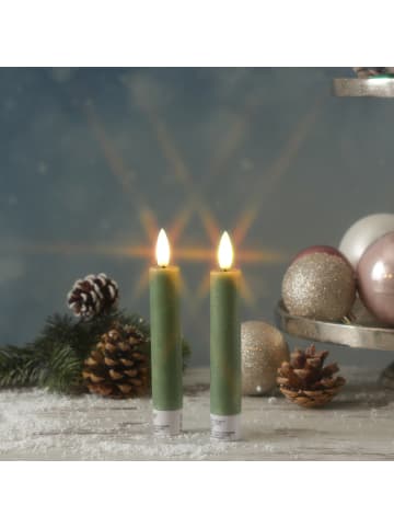 Adilina 2x LED Stabkerzen LINA Rustik-Optik Echtwachs H: 16cm in grün