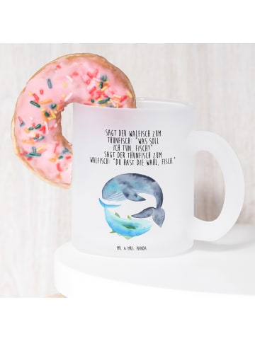 Mr. & Mrs. Panda Tasse Walfisch Thunfisch mit Spruch in Transparent