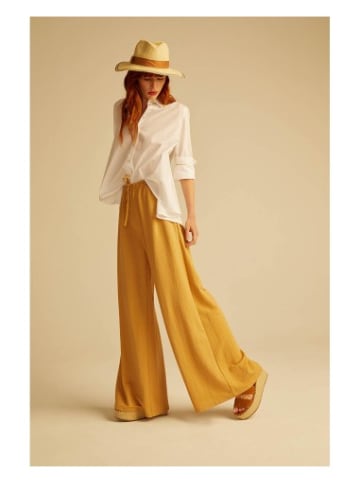 & me Hose in Braun