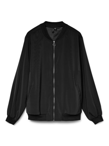 Mantel in Black 1