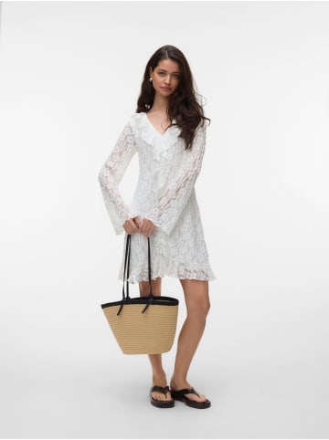 Vero Moda Kleid aus Spitze in Snow White