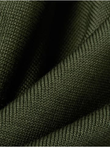 März Pullover in oliv - 0001