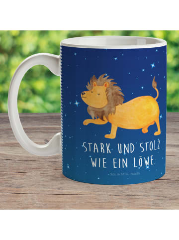 Mr. & Mrs. Panda Plastikbecher Sternzeichen Löwe mit Spruch in Sternenhimmel Blau