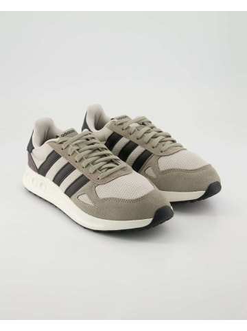 adidas Sneaker low in Grau