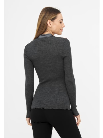 TOOCHE Shirt & Top "Mystic Rose" in grau