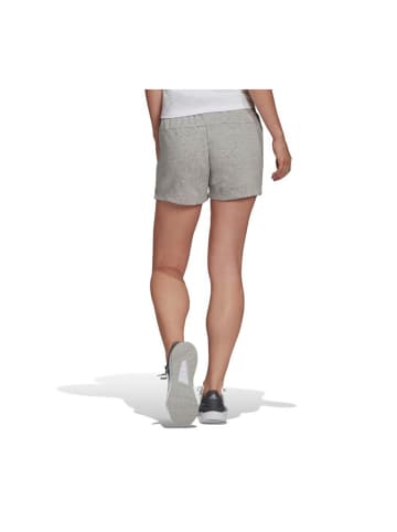 adidas Shorts in Grau