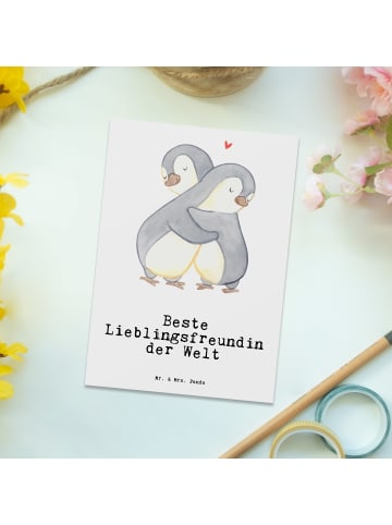 Mr. & Mrs. Panda Postkarte Pinguin Beste Lieblingsfreundin der W... in Weiß