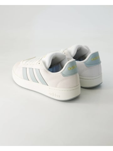 adidas Sneaker low in Beige