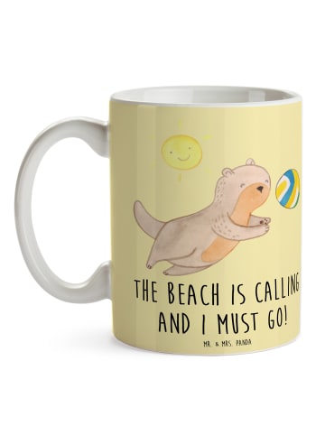 Mr. & Mrs. Panda Geschenktasse Sommer Meer Strand mit Spruch in Gelb Pastell
