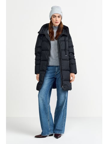 Rich & Royal Mantel in schwarz