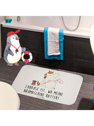 Mr. & Mrs. Panda Badematte Einhorn Näherin mit Spruch in Weiß
