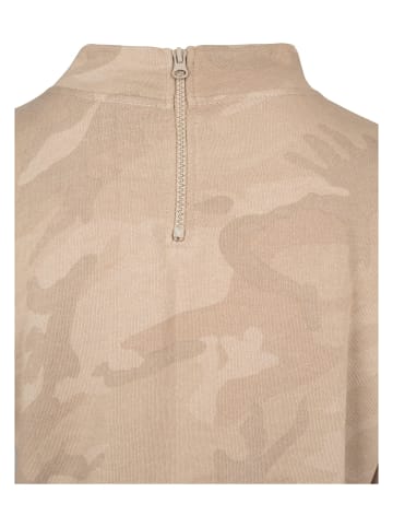 Urban Classics Rundhalsausschnitt in Sand Flecktarn