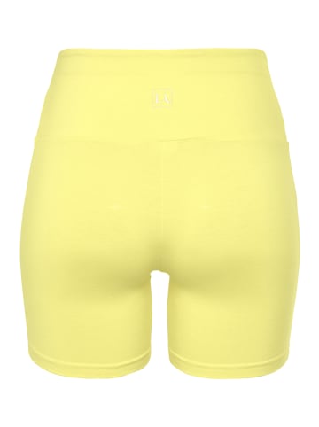 LASCANA Shorts in gelb