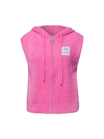 Street One Weste in blazing berry mel.