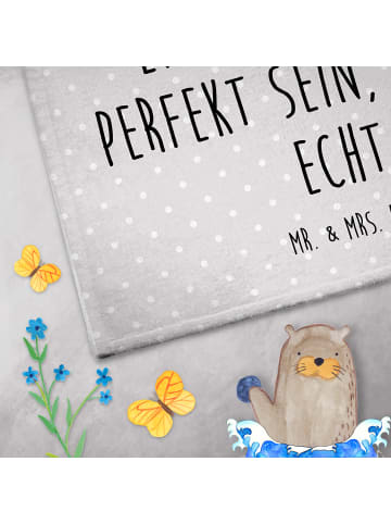 Mr. & Mrs. Panda Gästehandtuch Axolotl Liebe mit Spruch in Grau Pastell