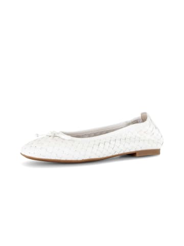 Gabor Elegante Ballerinas in creme