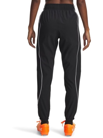 Under Armour Trainingshose "Challenger Warmup Pants" in Schwarz