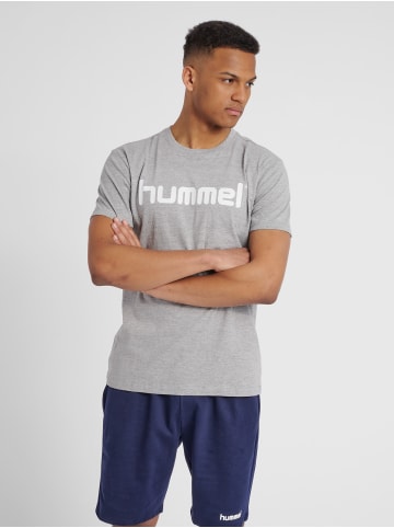 Hummel Logo T-Shirt Sport Kurzarm Rundhals Shirt aus Baumwolle HMLGO in Grau