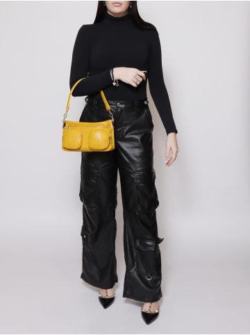 Chiara Ferretti Schultertasche in YELLOW