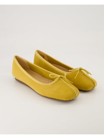 Clarks Ballerinas in Gelb