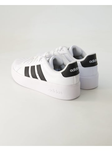 adidas Sneaker in Weiß