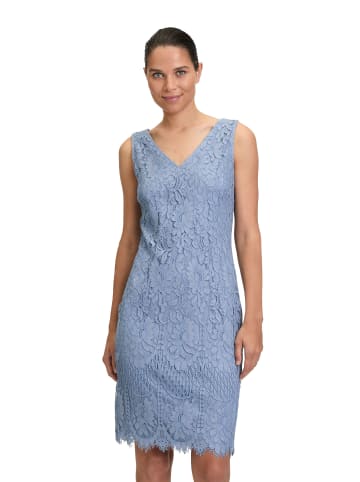 Vera Mont Etuikleid mit Spitze in Light Steel Blue