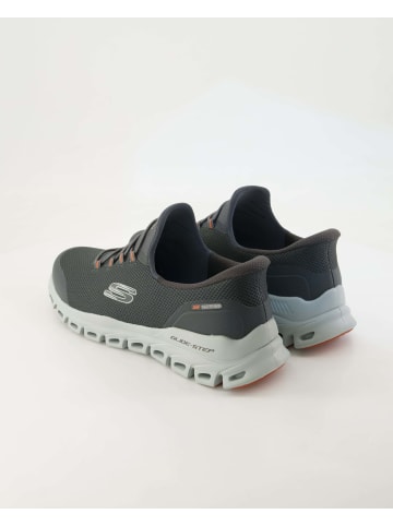 Skechers Slip On Sneaker in Grau