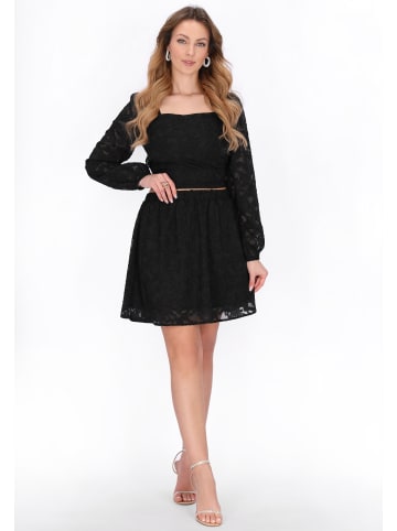 faina Women Skirt in black