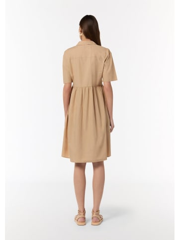 comma Kleid in 8406_sandstein