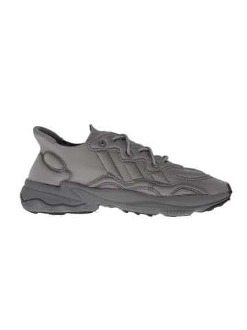 adidas Schuhe Ozweego Tech Sneaker in Grau