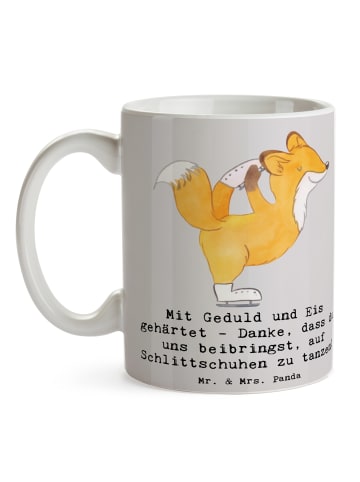Mr. & Mrs. Panda Trinkbecher Eiskunstlauf Trainerin mit Spruch in Grau Pastell