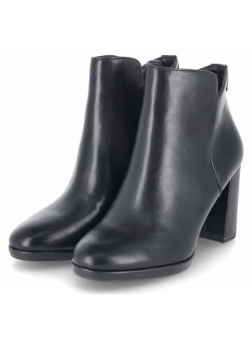 Tamaris Schlupfstiefel in schwarz