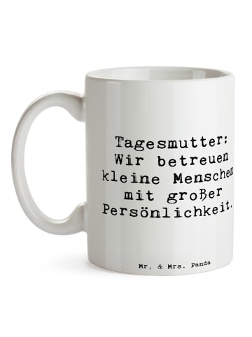 Mr. & Mrs. Panda Becher Spruch Tagesmutter Persönlichkeit mit Sp... in Weiß