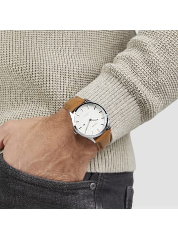 s.Oliver Armbanduhr Classic Round in braun