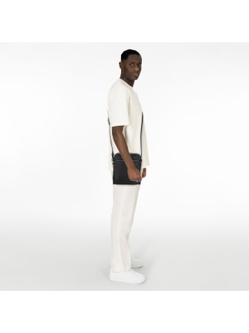 Guess Milano Umhängetasche 21 cm in black