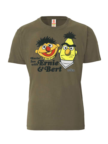 Logoshirt T-Shirt Sesamstrasse - Ernie & Bert | Havin' Fun in oliv-grün