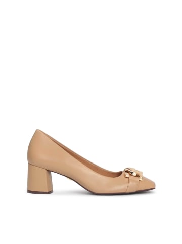 Kazar Pumps in Beige