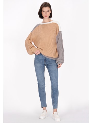 usha BLUE LABEL Sweater in Multicolor