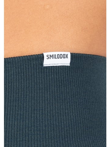 SMILODOX Shorts Amaze Ultra in Dunkelgrün