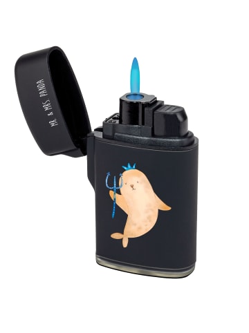 Mr. & Mrs. Panda Feuerzeug Sternzeichen Wassermann ohne Spruch in Schwarz