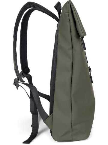 styleBREAKER Wasserfester Rucksack in Oliv