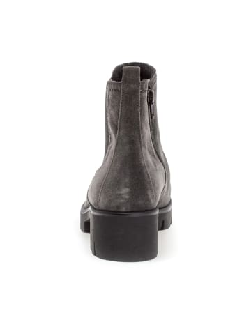 Gabor Chelsea Boots in Grau