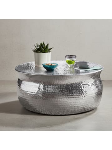 KADIMA DESIGN Orient Couchtisch handgefertigt, Hammerschlag-Aluminium, großzügig in Silber