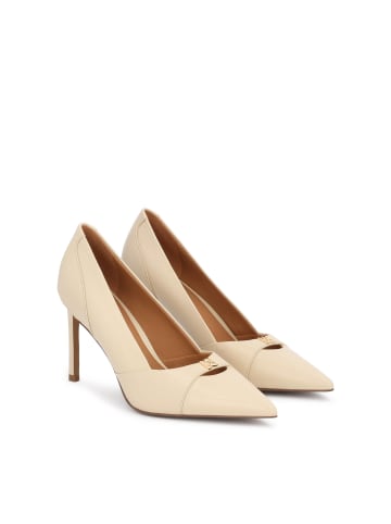 Kazar Pumps in Beige