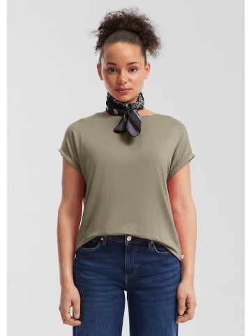 QS T-Shirt in 7803_helles olivgrün