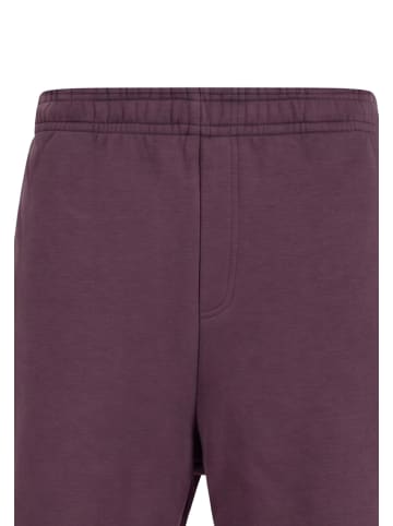 Urban Classics Track Pant in plumpurple