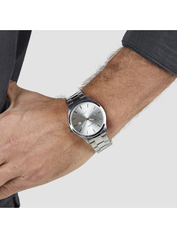 s.Oliver Armbanduhr Classic Round in silber