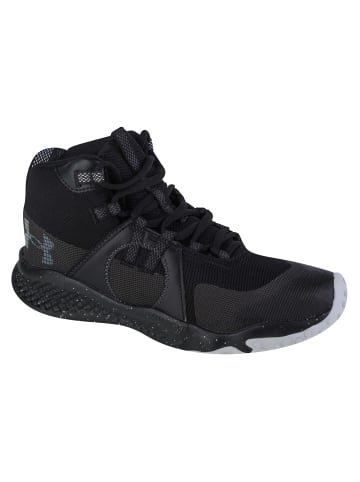 Under Armour Under Armour Charged Maven Trek in Schwarz